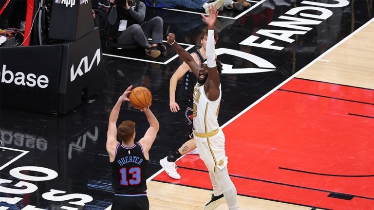 Neemias Queta iniciou no banco e Boston Celtics cedem diante dos Chicago Bulls