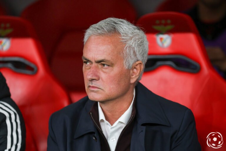 José Mourinho após a derrota frente à Juventus: «Discutia com os meus colegas de banco que estávamos a dar chances para sofrermos um golo»