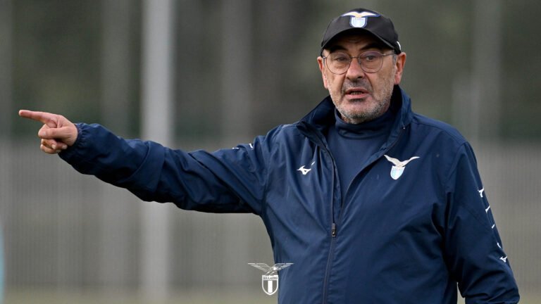 Maurizio Sarri critica administração da Lazio e revela: «Os jovens contaram