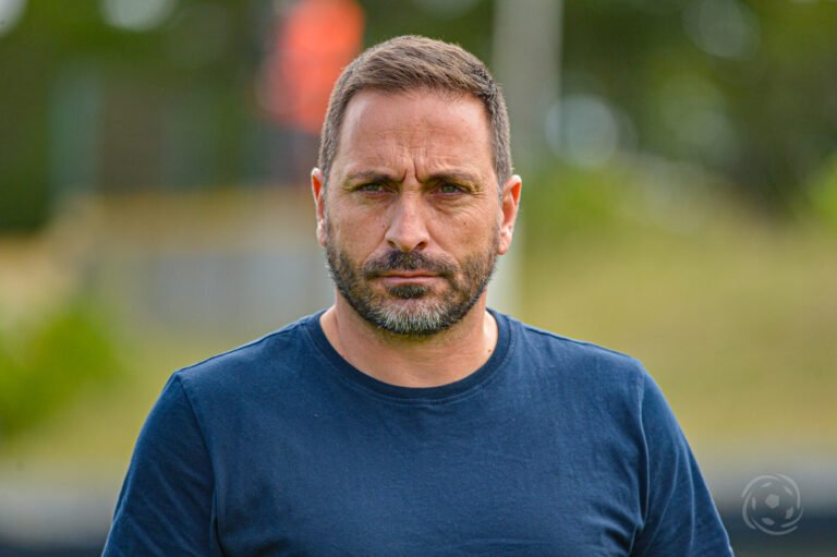 «É simplista discutir a jogada do tento, após a partida que realizamos»