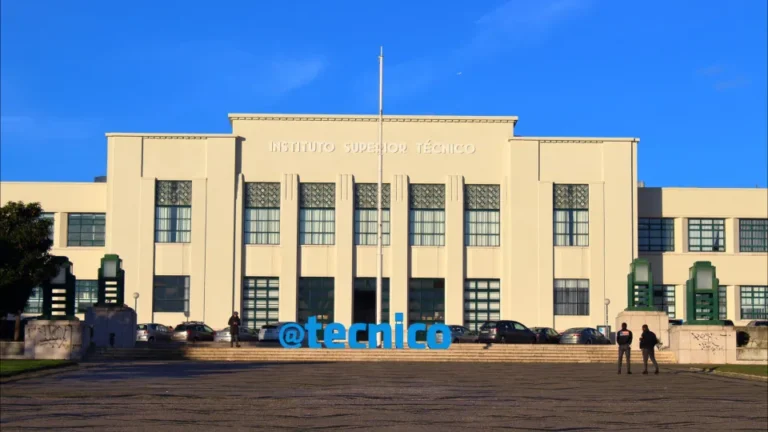 Físico e alegado homicida: antigos colegas no Instituto Superior Técnico