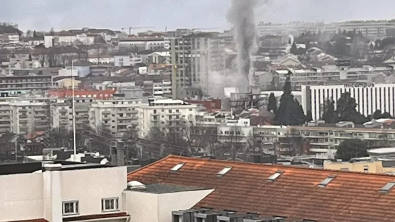 Incêndio danifica fábrica que seria convertida em residência universitária em Braga