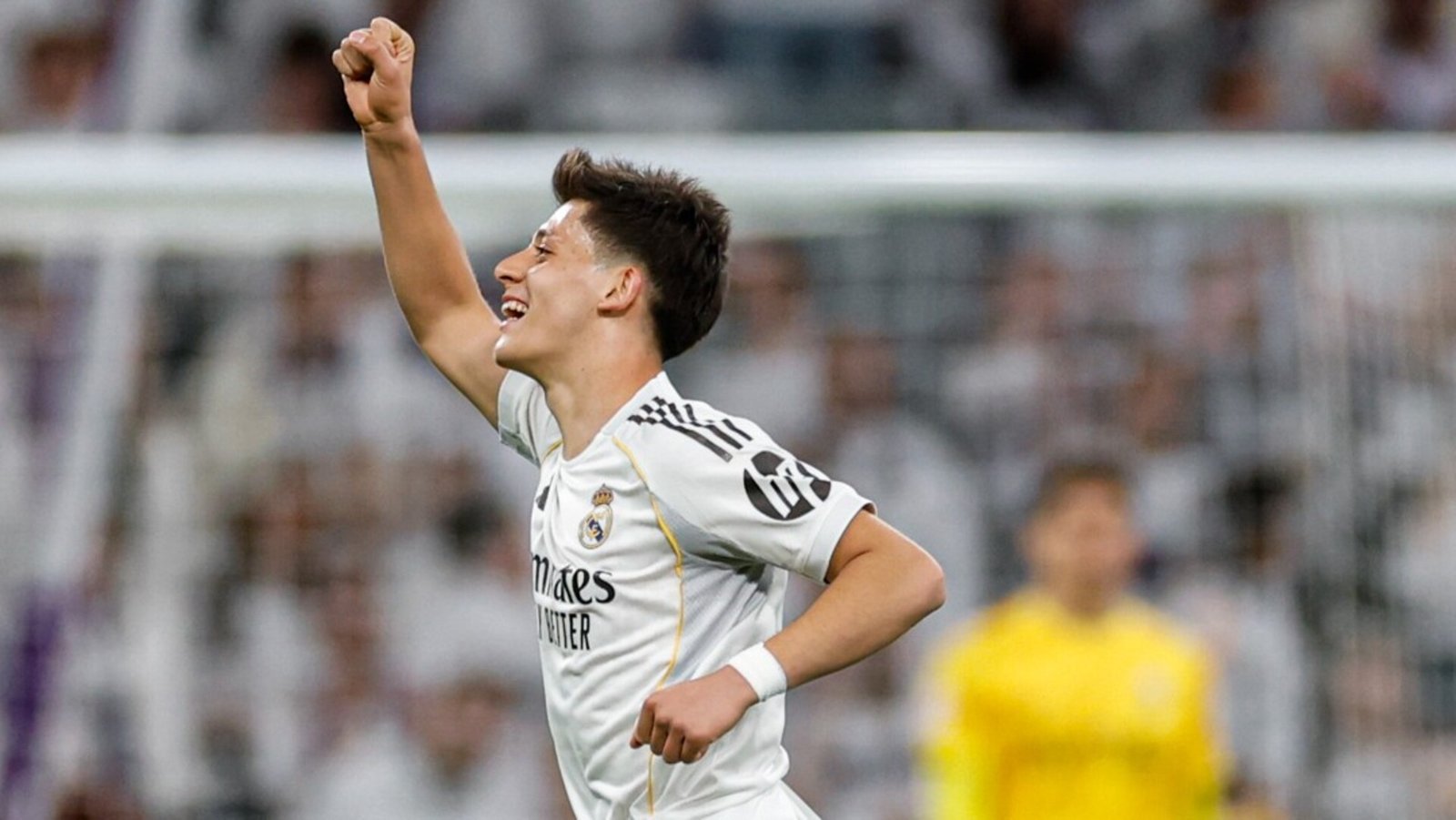 Uau meu Guler! Real Madrid arrasa Elche com gol marcado além do meio