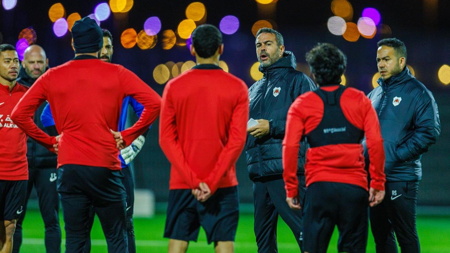 Campeonato do Catar reinicia torneio após hiato e diretor