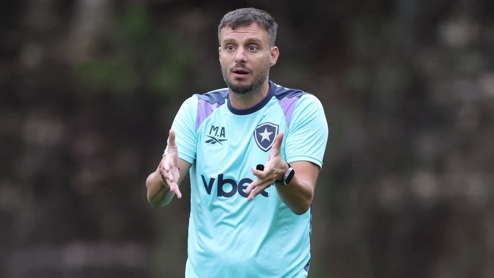 O Amanhã de Martín Anselmi Incerto: proprietário do Botafogo possui opinião muito definida