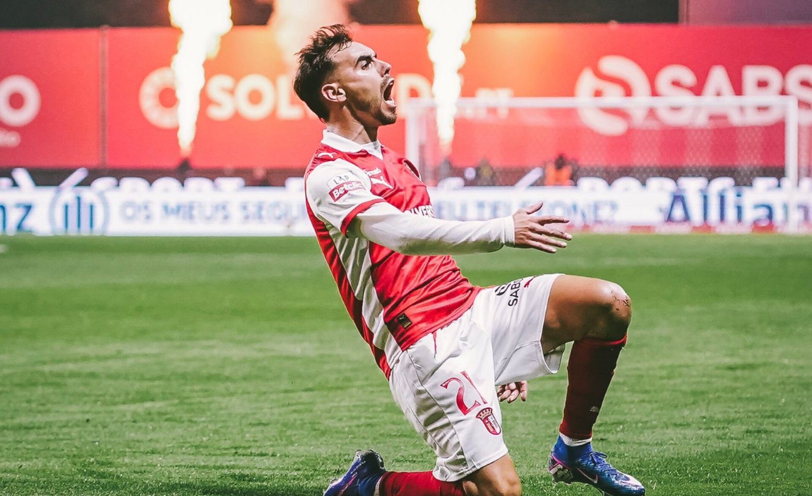 Braga inicia a esperança da virada com o gol de Ricardo Horta aos 11 minutos