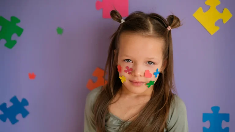 Cientistas descobrem um sinal cerebral que pode desencadear o efeito dominó do autismo