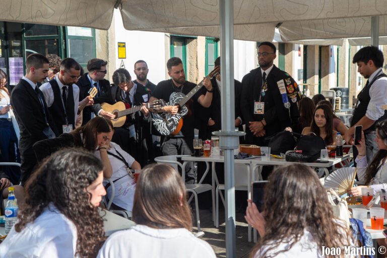 Portalegre: XIV Ensaias Celebra 30 Anos das Tuninfas com Casa Cheia