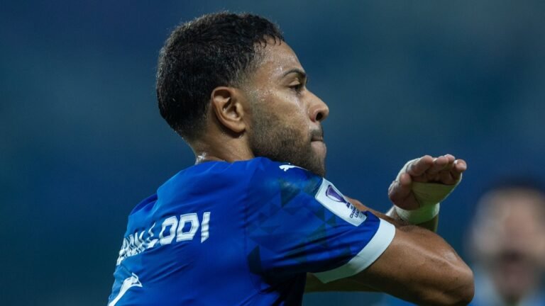 Foi apresentado ao clube da Luz e vai agora para o Brasil: Renan Lodi já tem sua trajetória apontada