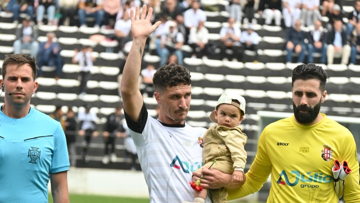 Antigo líder do Caldas expressa indignação com a alteração de arena para o confronto contra o Braga: «Excessivos para este desporto português corrupto e repugnante»