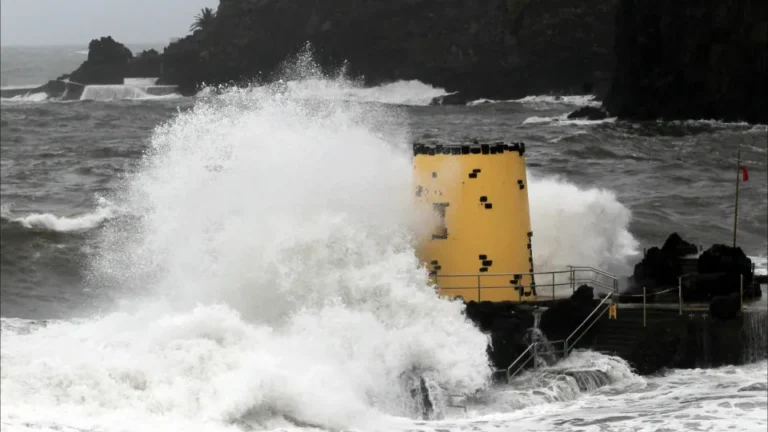 Aviso de Agitação Marítima Forte para a Madeira Prolongado