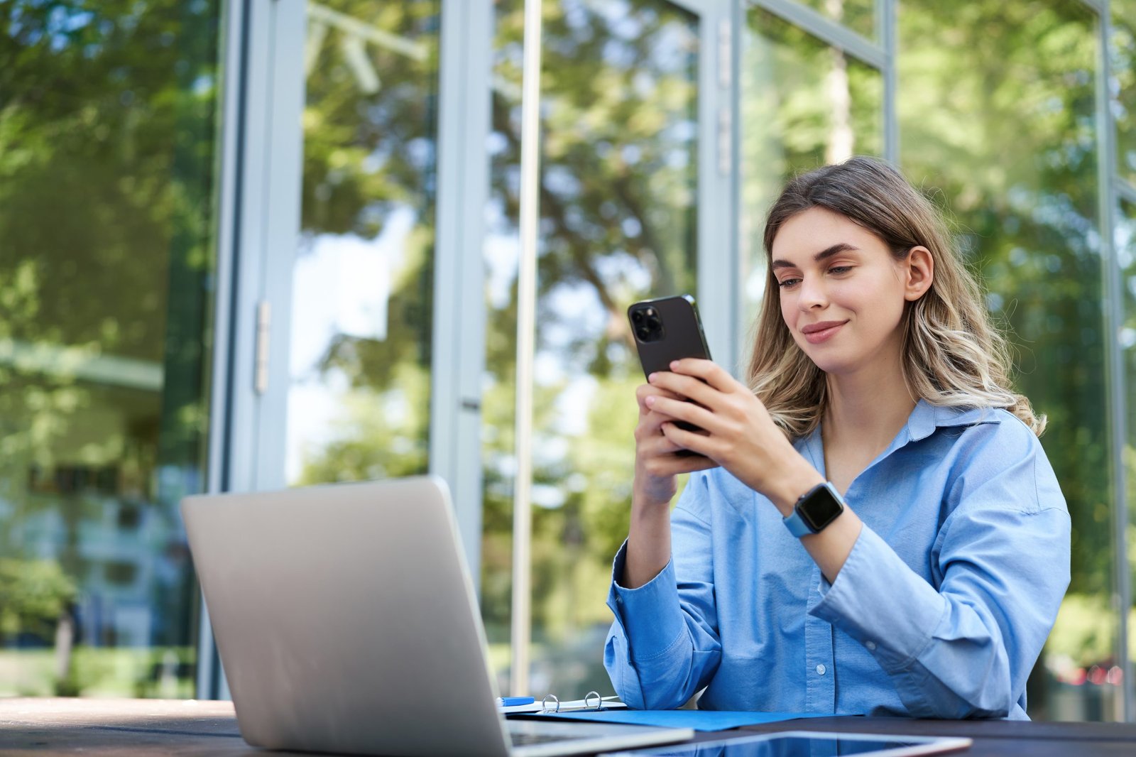 Publicidade online: revelando mais do que imaginamos e deixando uma "impressão digital" invisível
