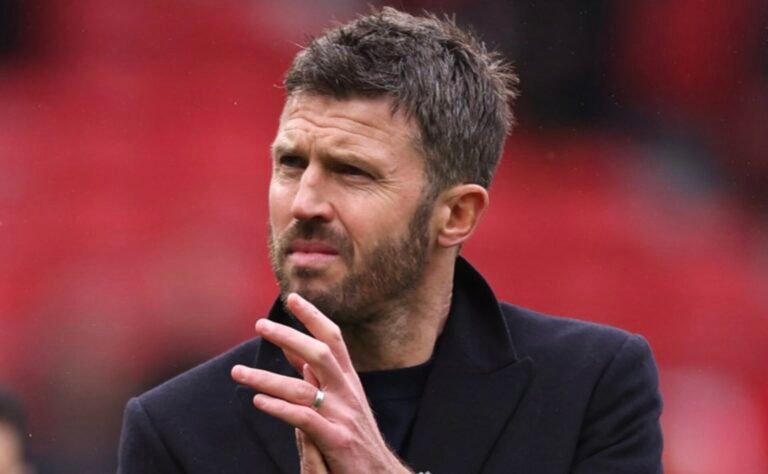 Michael Carrick possui o desempenho mais destacado da Premier League desde que começou a liderar o Manchester United, mas ainda não tem certeza sobre seu futuro: «Não está em minhas mãos»