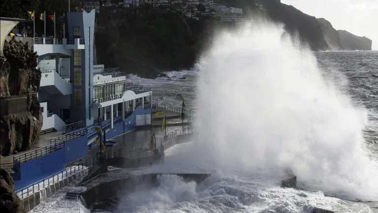 Capitania do Funchal estende aviso de agitação marítima forte para a Madeira