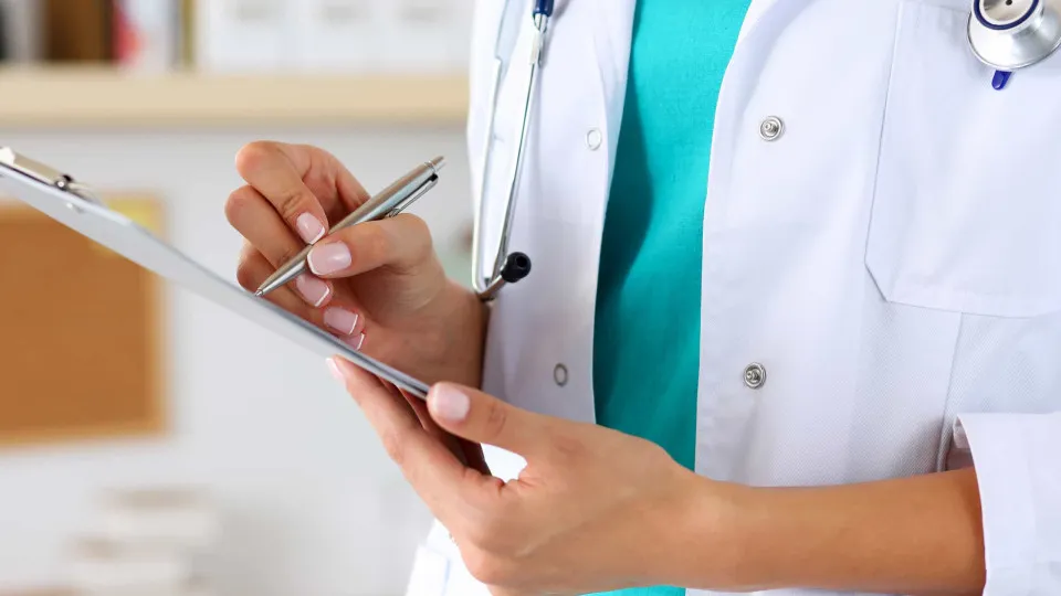 Acordo com Governo: Avaliação Prática para Médicos no SNS