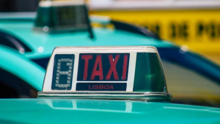Pai de jovem atropelado por taxista pede agravamento das penas