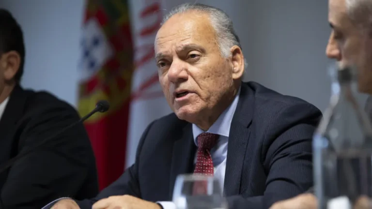PGR pede desculpas por 'clima instalado' no processo Spinumviva