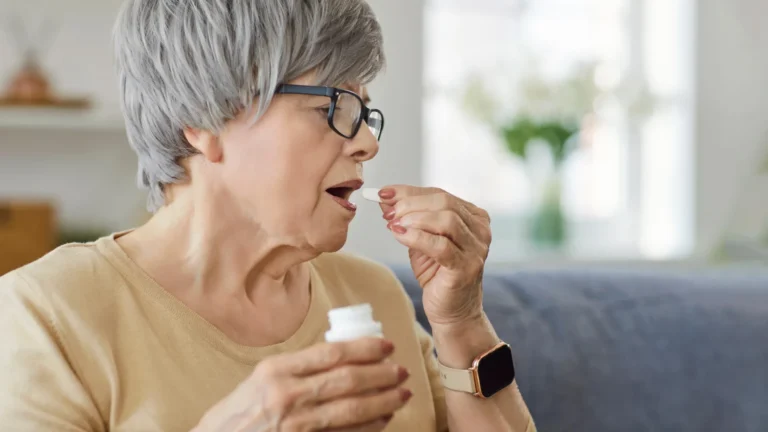 Suplemento conjunto de glucosamina ligado à progressão mais rápida do Alzheimer