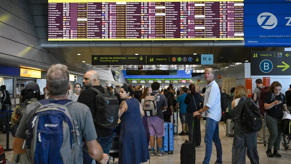 Aeroporto de Lisboa ganha reforço de 80 polícias no Natal e Ano Novo